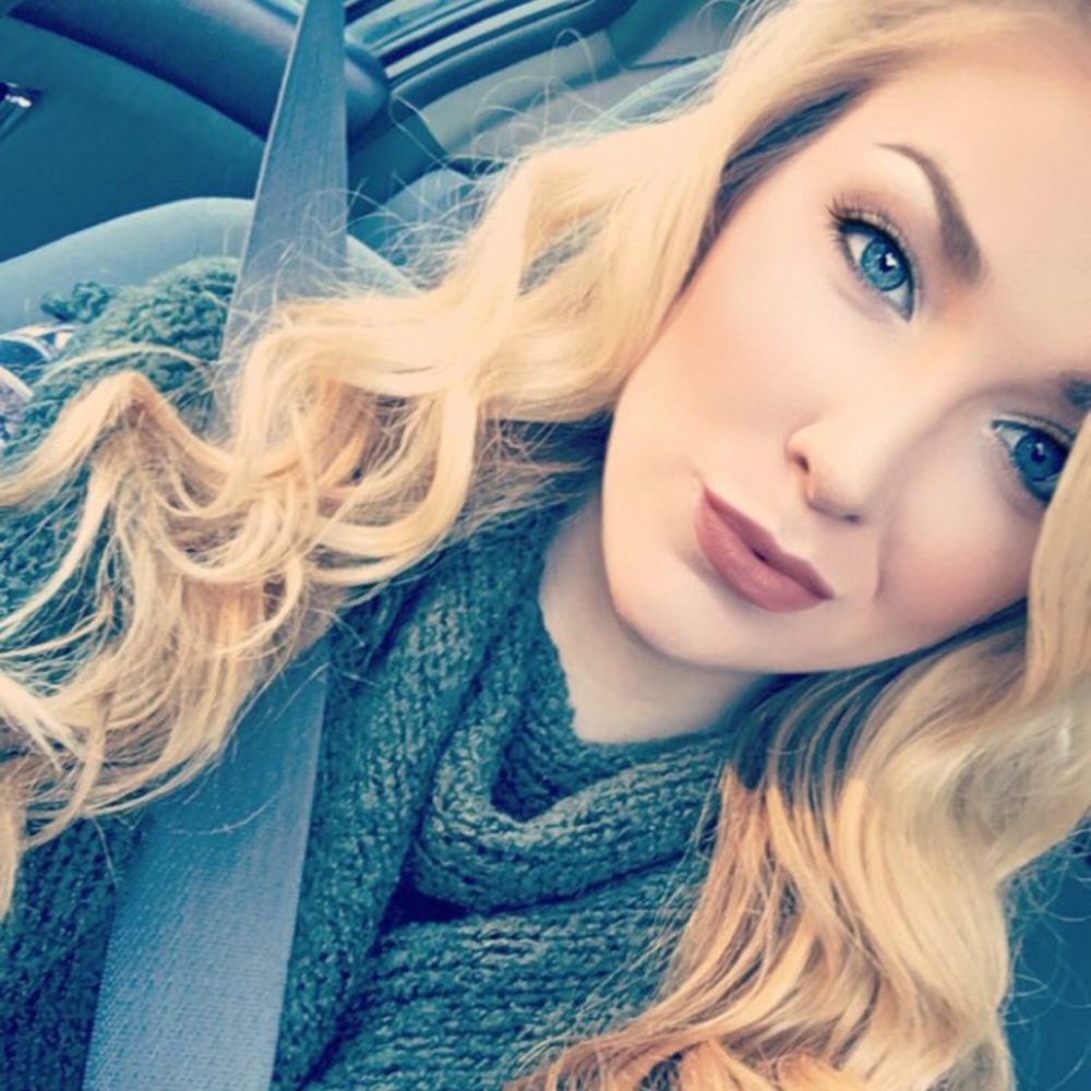 Meet your Posher, Melissa